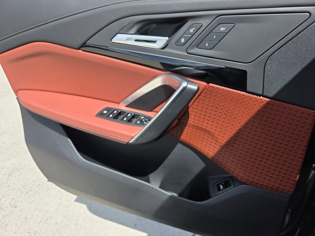 Used 2026 BMW X1 xDrive28i w/ Technology Package image 26