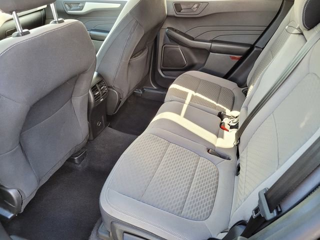 Used 2022 Ford Escape SE w/ Convenience Package FWD image 17