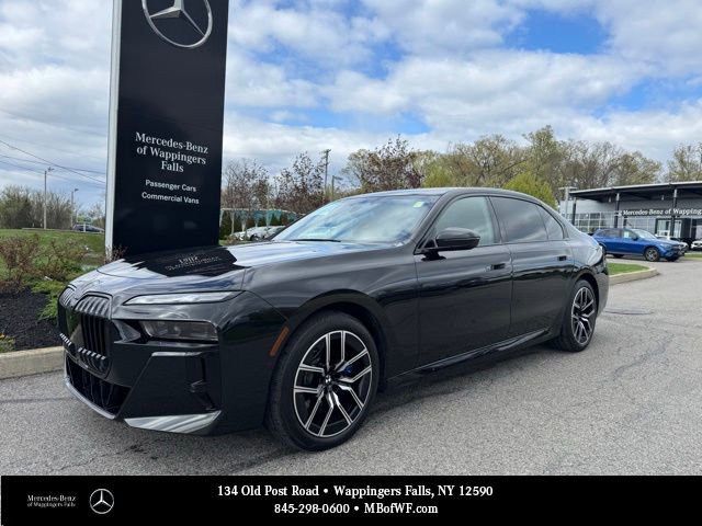 Used 2024 BMW 760i xDrive w/ Executive Package