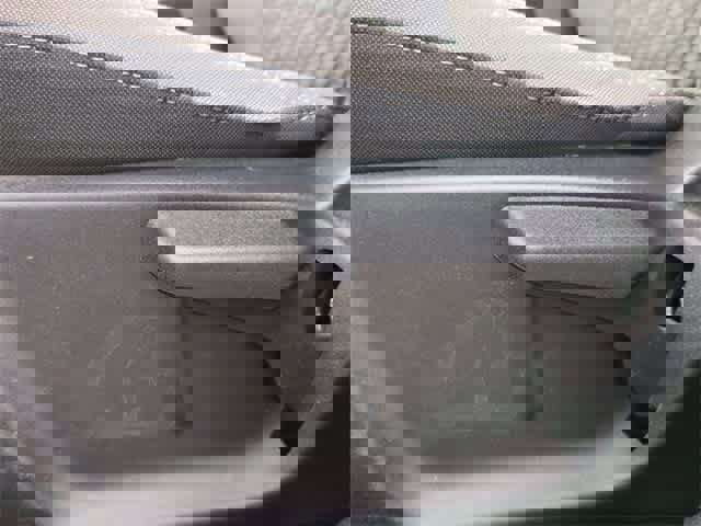 Used 2022 Ford Escape SE image 16