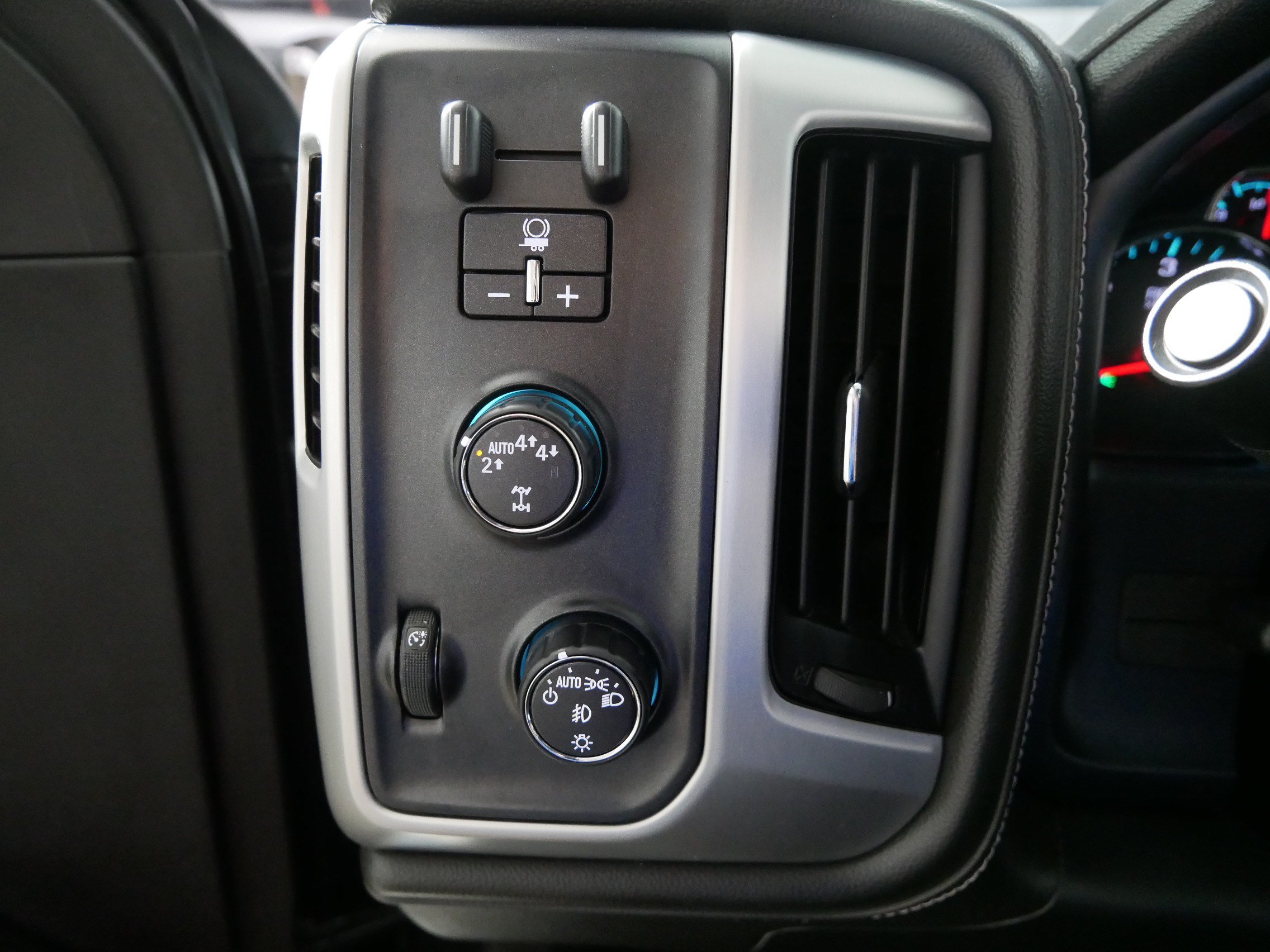 Certified 2017 GMC Sierra 1500 SLT w/ SLT Premium Package AWD/4WD image 26