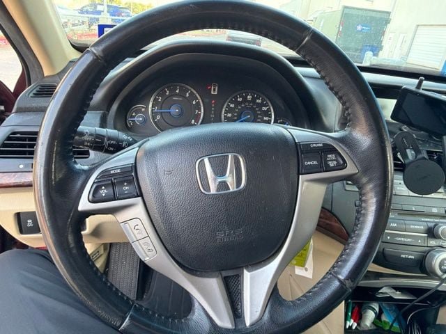 Used 2010 Honda Crosstour EX-L image 12
