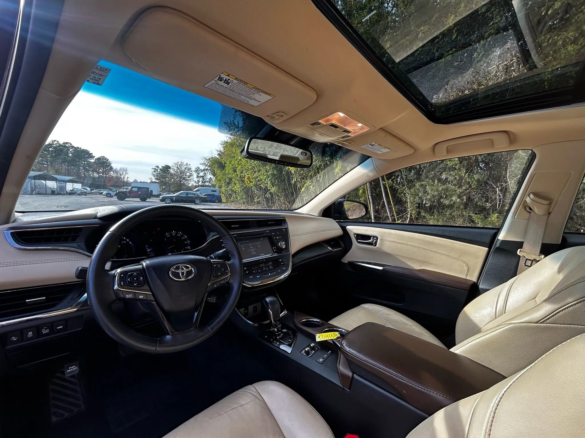 Used 2018 Toyota Avalon XLE Premium image 20