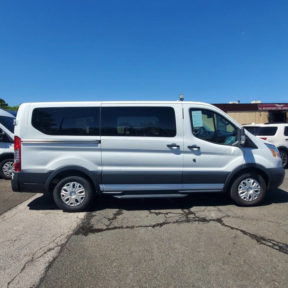 Used 2015 Ford Transit 150 XLT RWD image 7