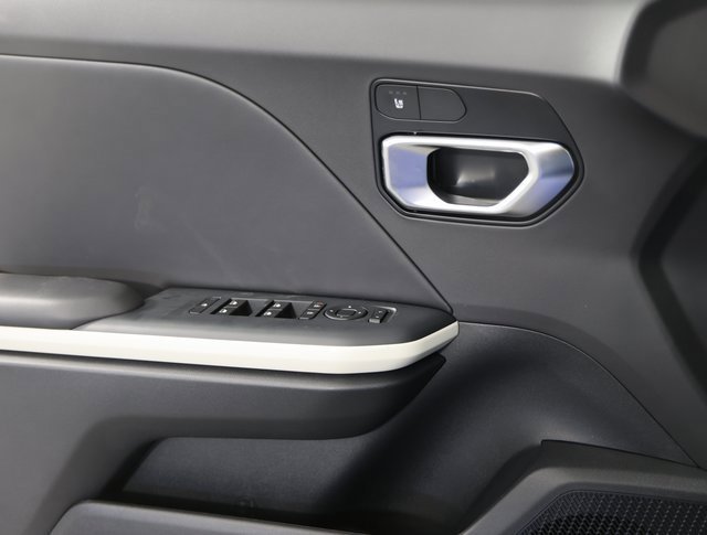 New 2025 Kia K4 GT-Line w/ GT-Line Sunroof Package image 23