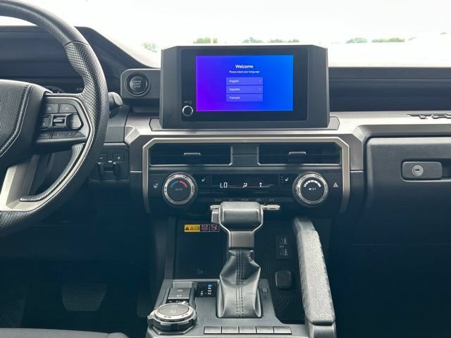 Certified 2024 Toyota Tacoma SR5 AWD/4WD image 50