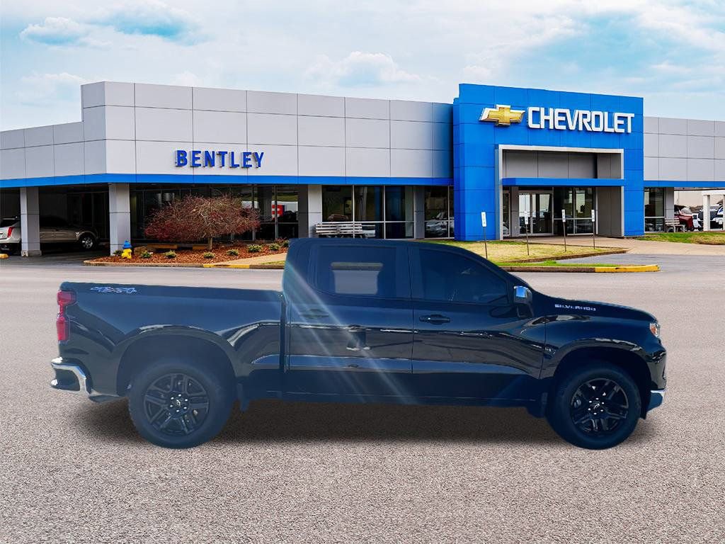 Used 2023 Chevrolet Silverado 1500 LT image 6