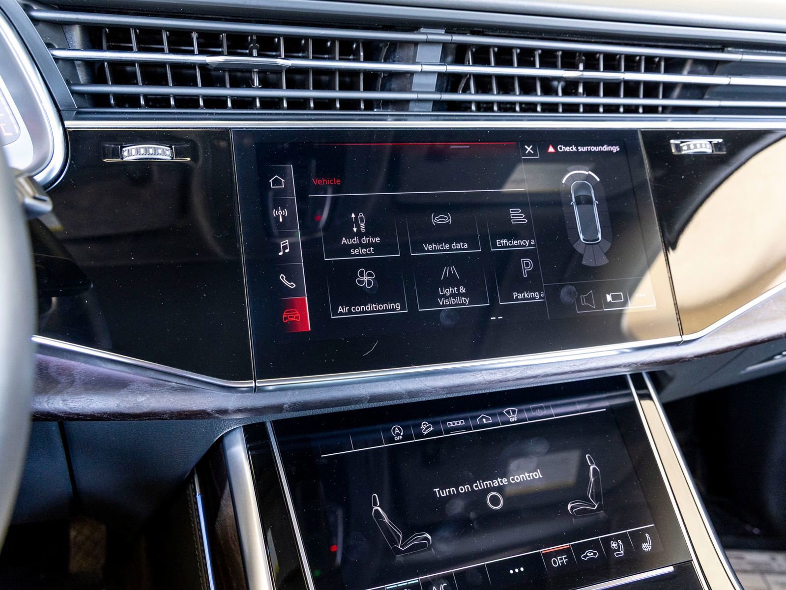 Used 2022 Audi Q7 3.0T Prestige image 13