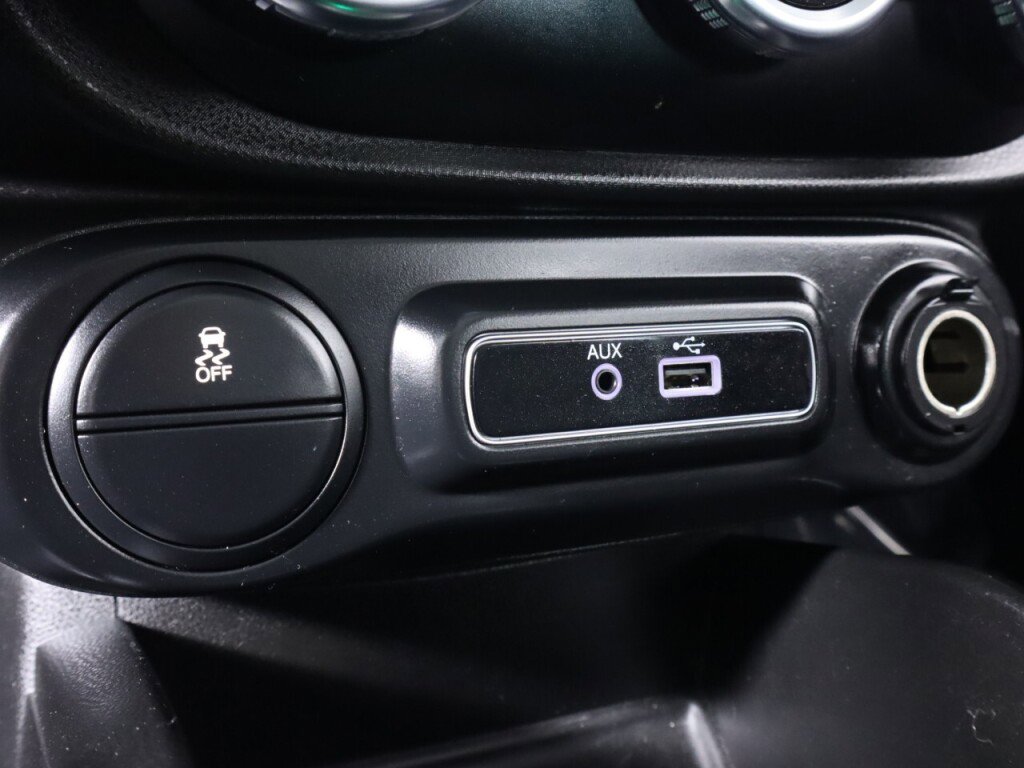 Used 2018 FIAT 500L Lounge image 25
