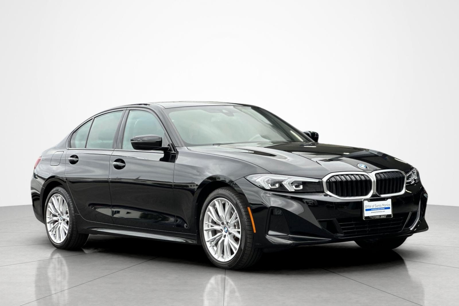 Used 2023 BMW 330i Sedan w/ Driving Assistance Package RWD image 7