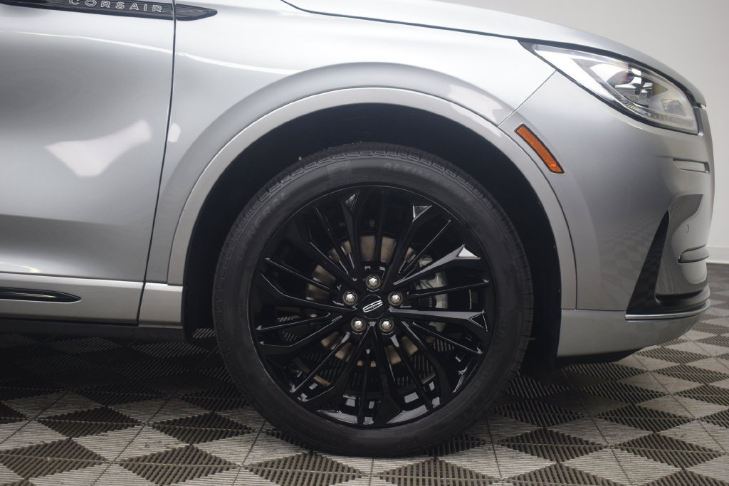 Used 2023 Lincoln Corsair Reserve w/ Equipment Group 201A AWD/4WD image 27