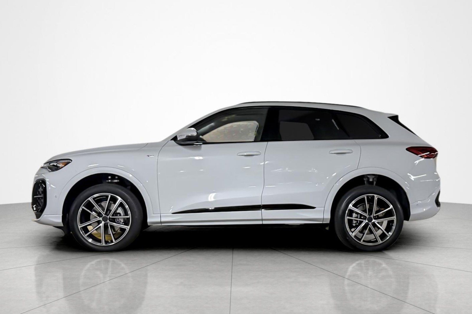 New 2026 Audi Q5 2.0T AWD/4WD image 3