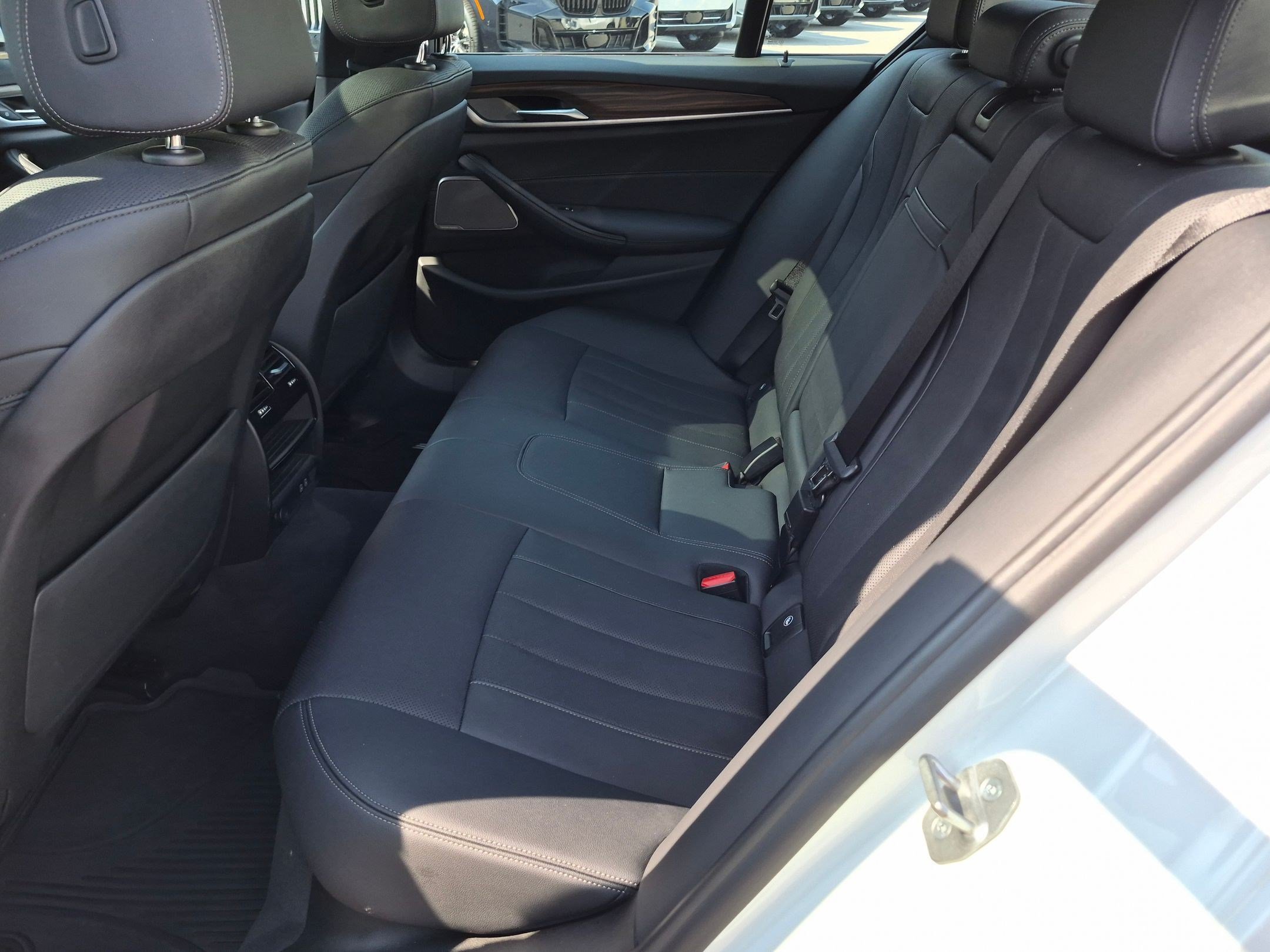 Used 2022 BMW 530i w/ M Sport Package RWD image 30
