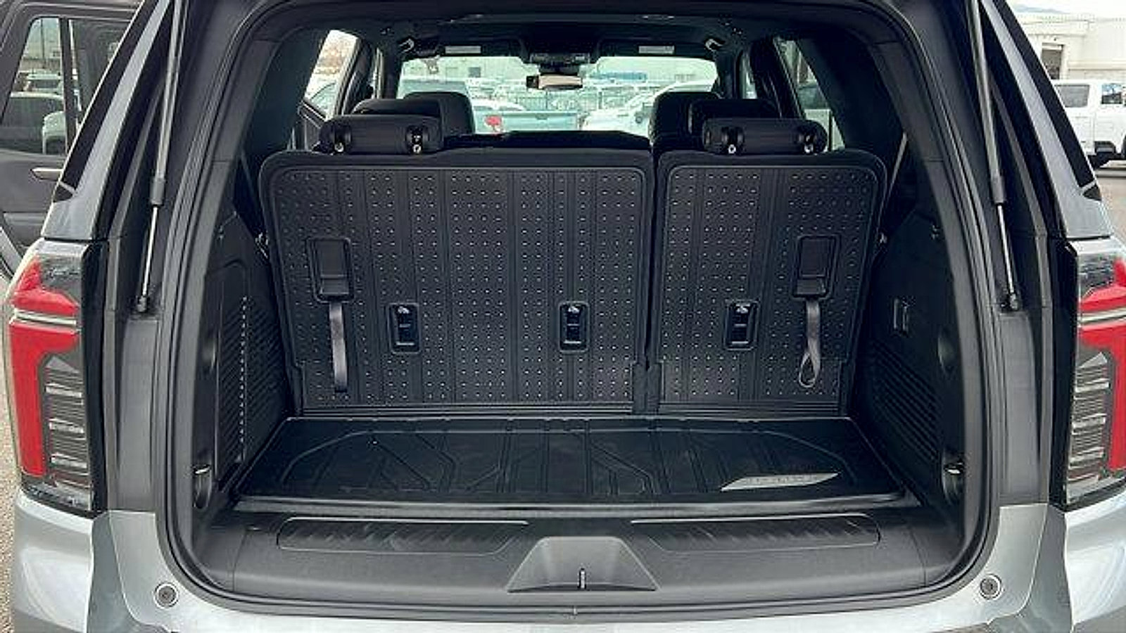 New 2026 Chevrolet Tahoe LS image 12