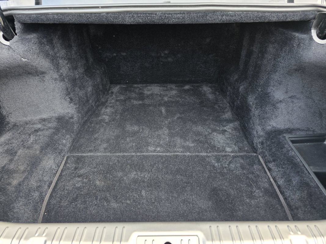 Used 2016 Rolls-Royce Ghost RWD image 32