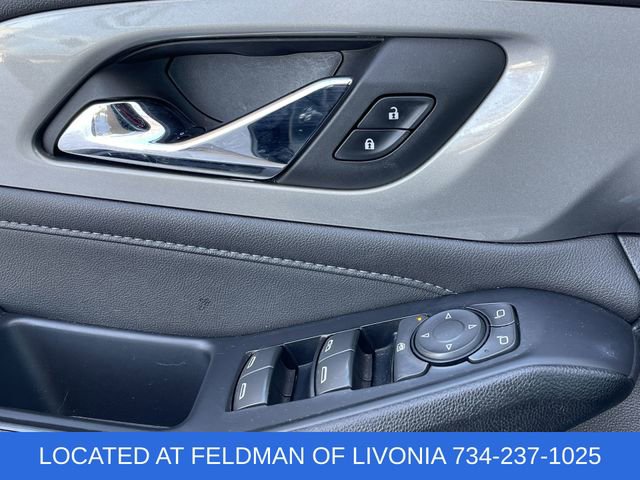 Used 2023 Chevrolet Traverse LT image 22