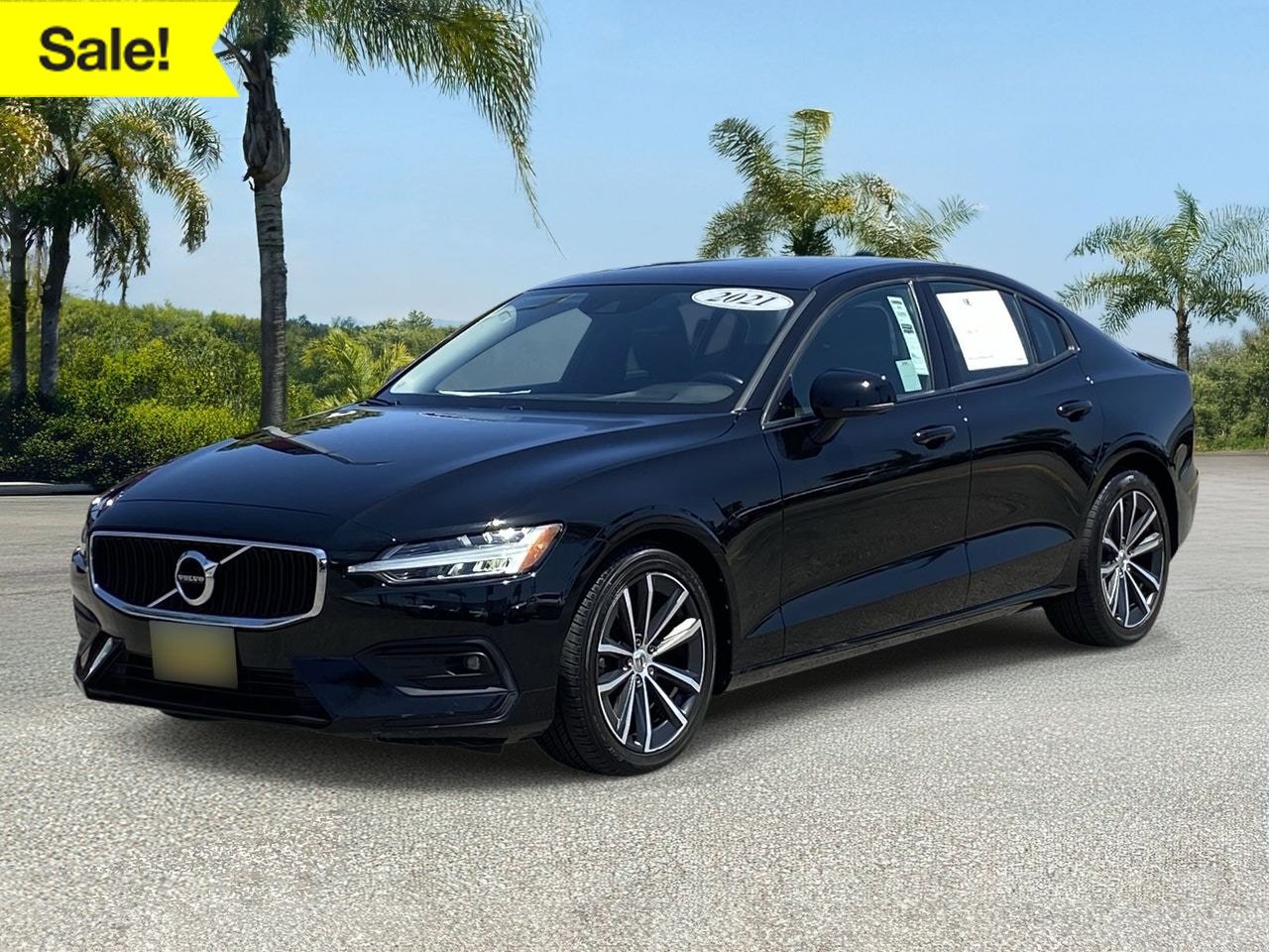 Used 2021 Volvo S60 T5 Momentum FWD image 1