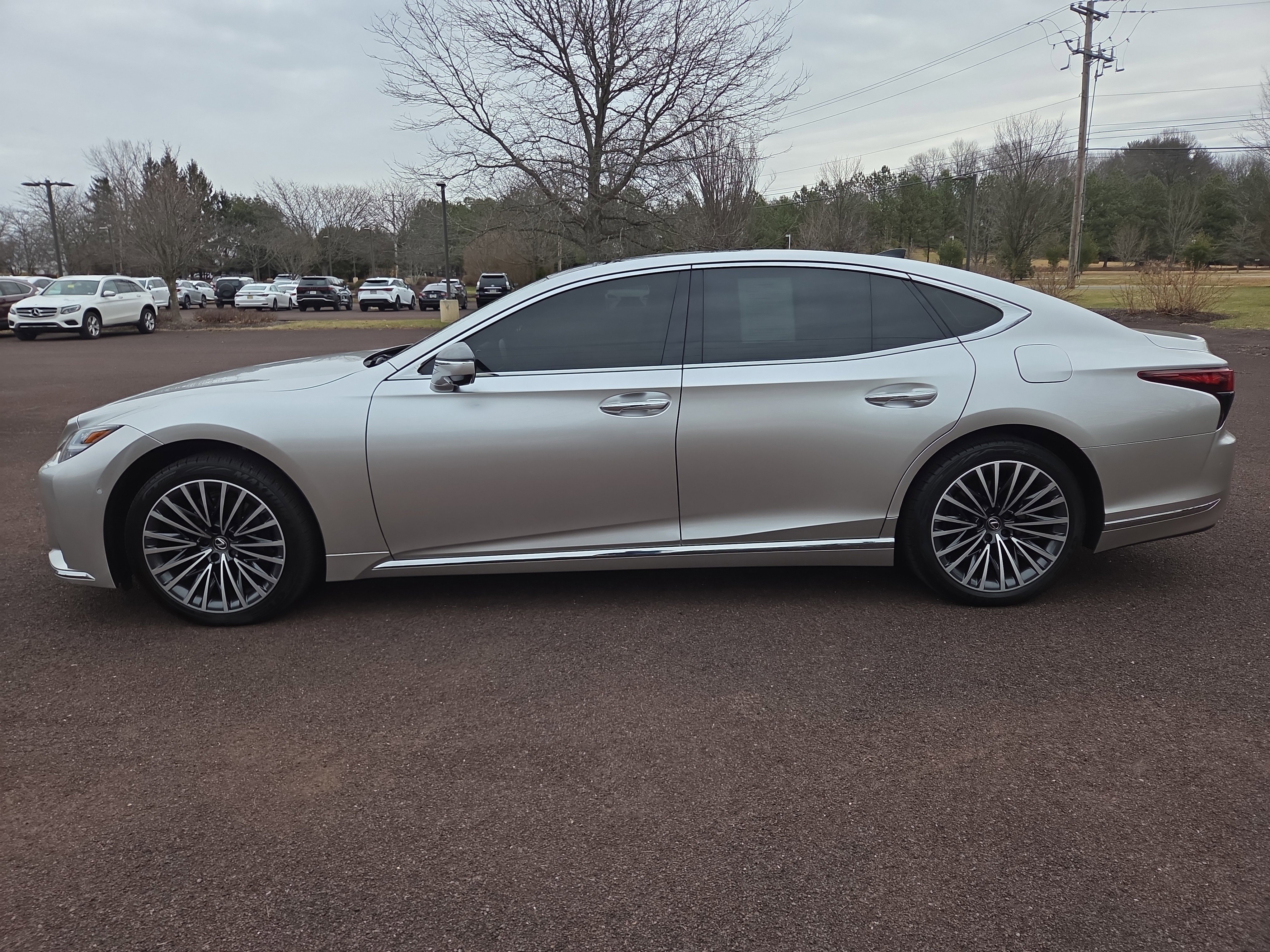 Used 2024 Lexus LS 500 AWD w/ Luxury Package image 6