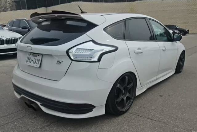 Used 2018 Ford Focus ST w/ Equipment Group 401A image 22