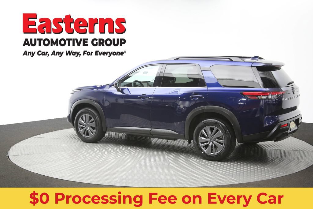 Used 2025 Nissan Pathfinder SV FWD image 62