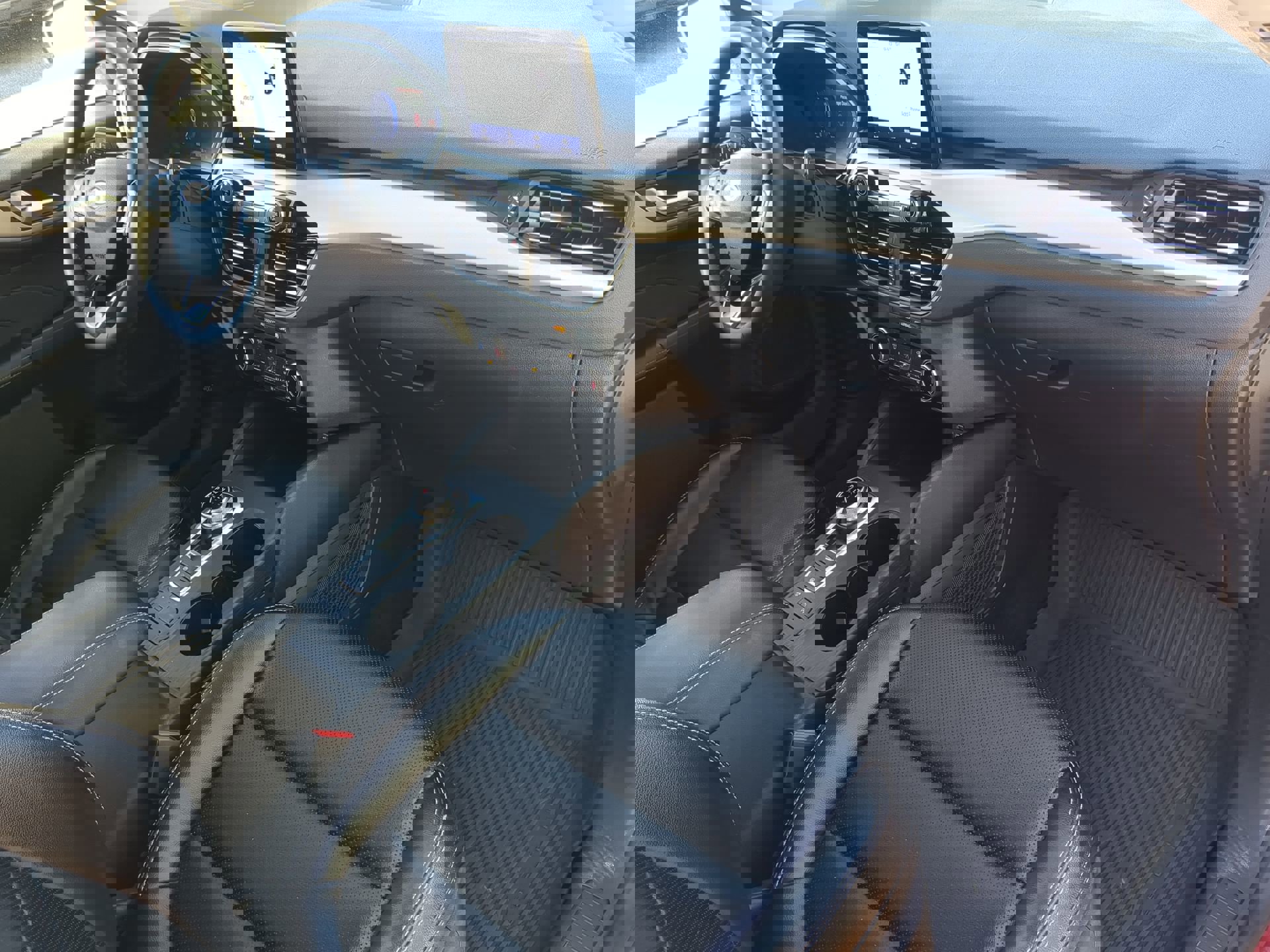 Certified 2022 Ford Escape SEL w/ Technology Package image 41