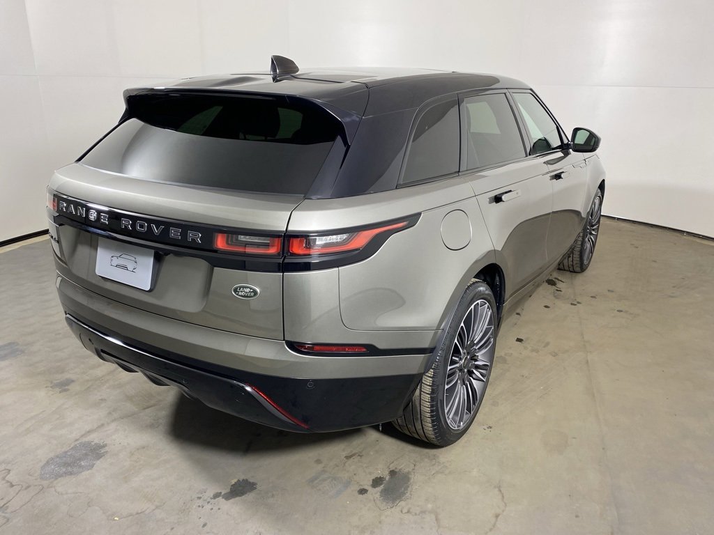 Used 2022 Land Rover Range Rover Velar R-Dynamic S image 6