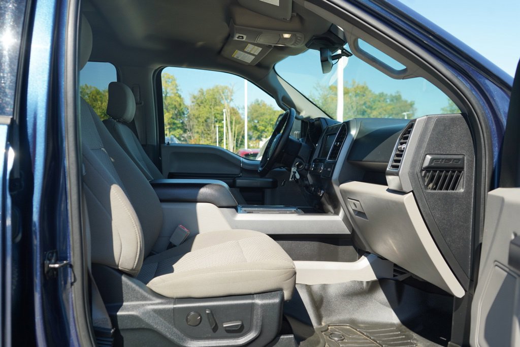 Used 2019 Ford F150 XLT w/ Equipment Group 302A Luxury AWD/4WD image 14