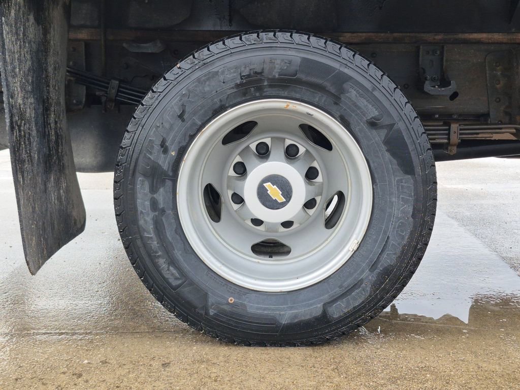 Used 2014 Chevrolet Silverado 3500 W/T image 17