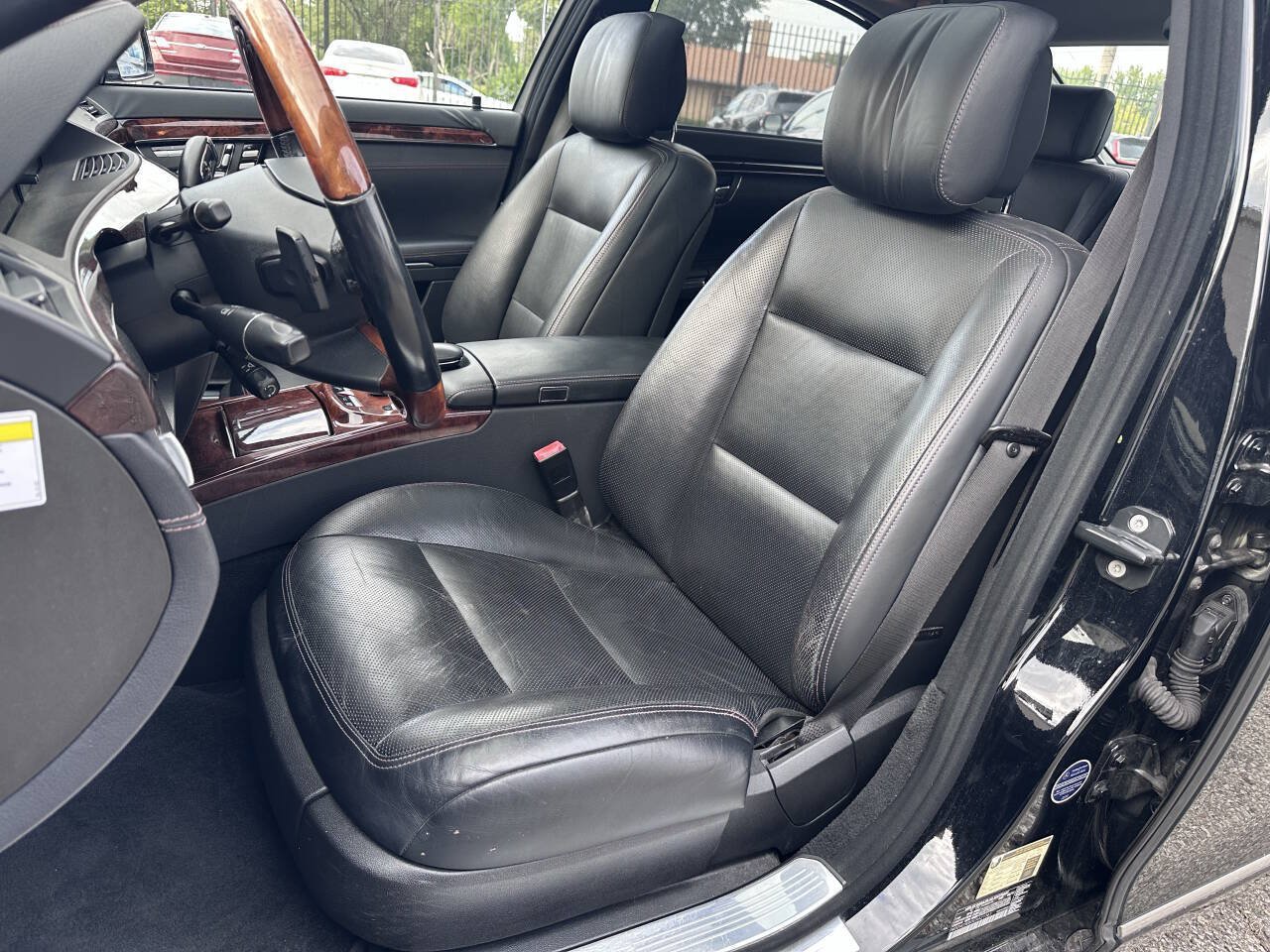Used 2012 Mercedes-Benz S 550 4MATIC image 26
