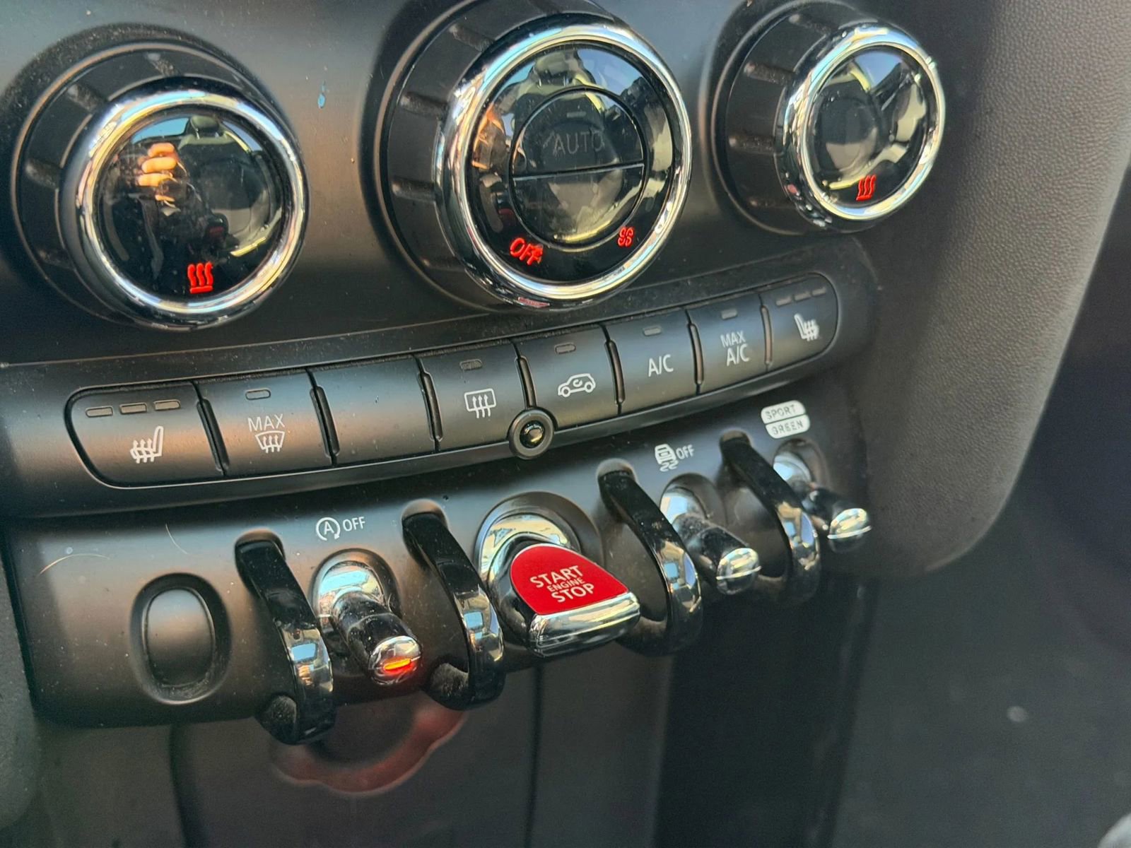 Used 2019 MINI Cooper S image 19