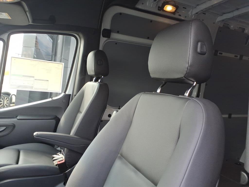 New 2026 Mercedes-Benz Sprinter 2500 image 13