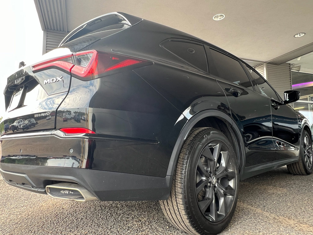 Used 2023 Acura MDX A-Spec image 9