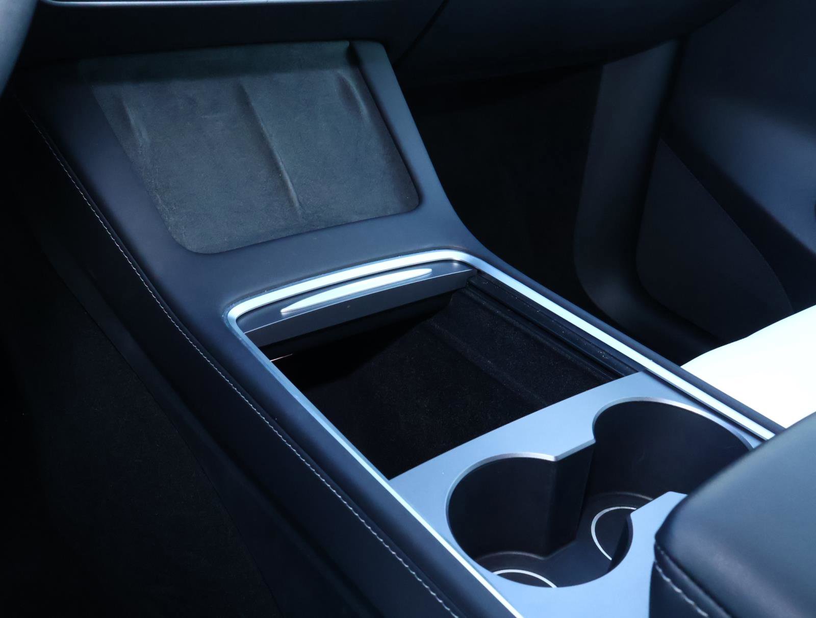 Used 2022 Tesla Model Y Performance image 18