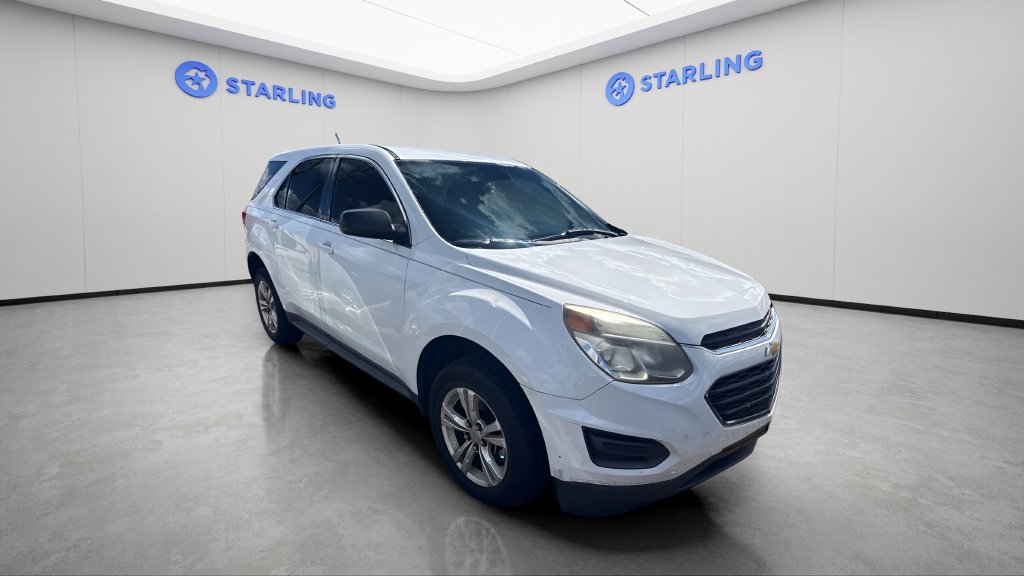 Used 2017 Chevrolet Equinox LS FWD image 2