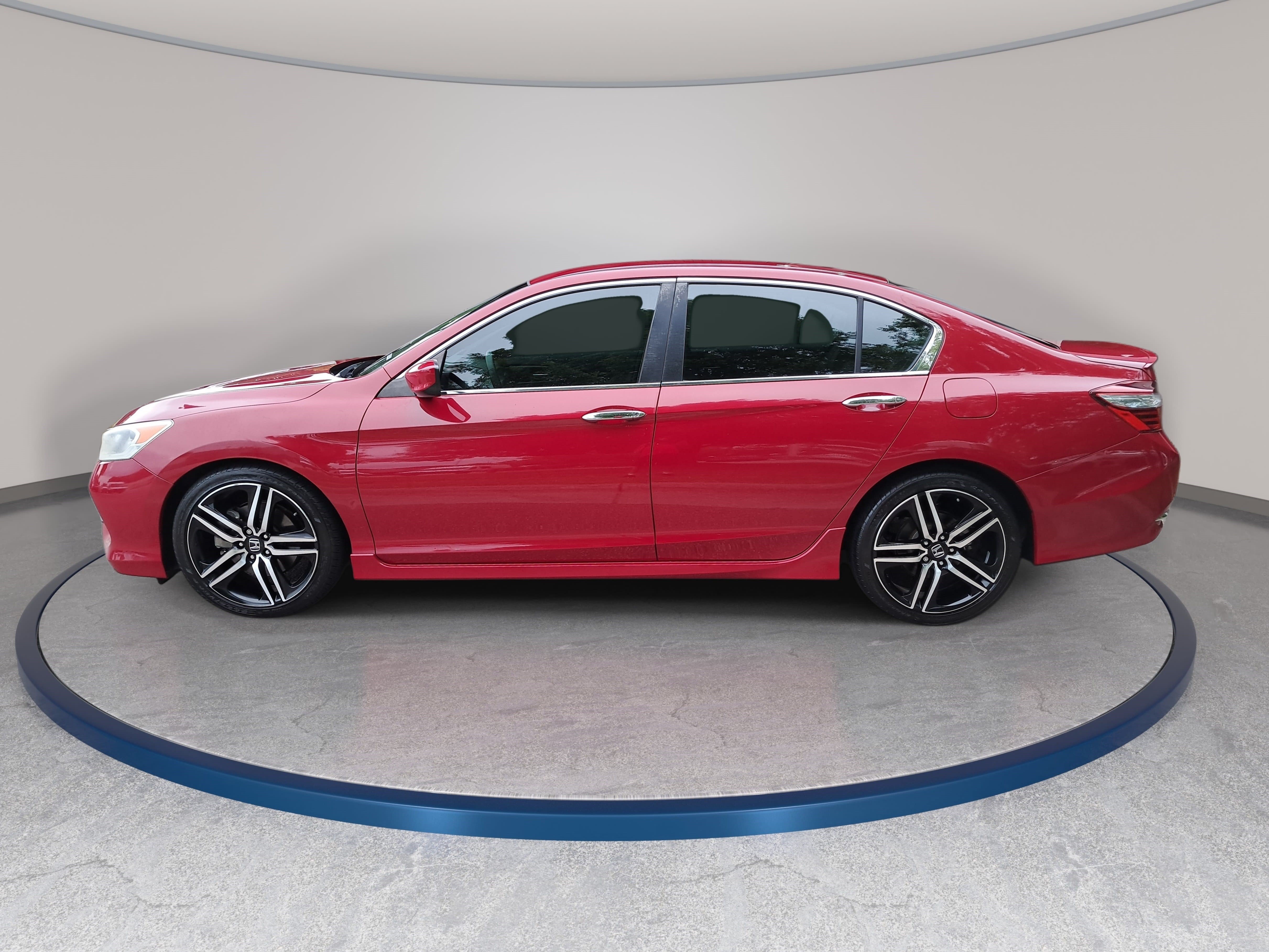 Used 2017 Honda Accord Sport image 8