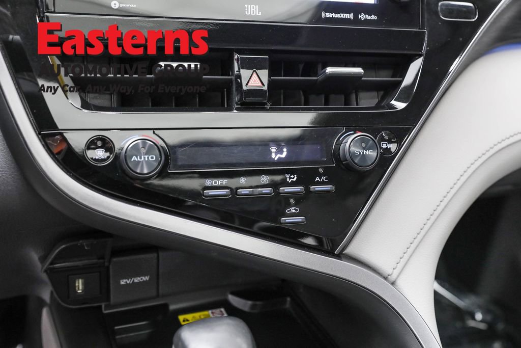 Used 2023 Toyota Camry XLE w/ Navigation Package image 19