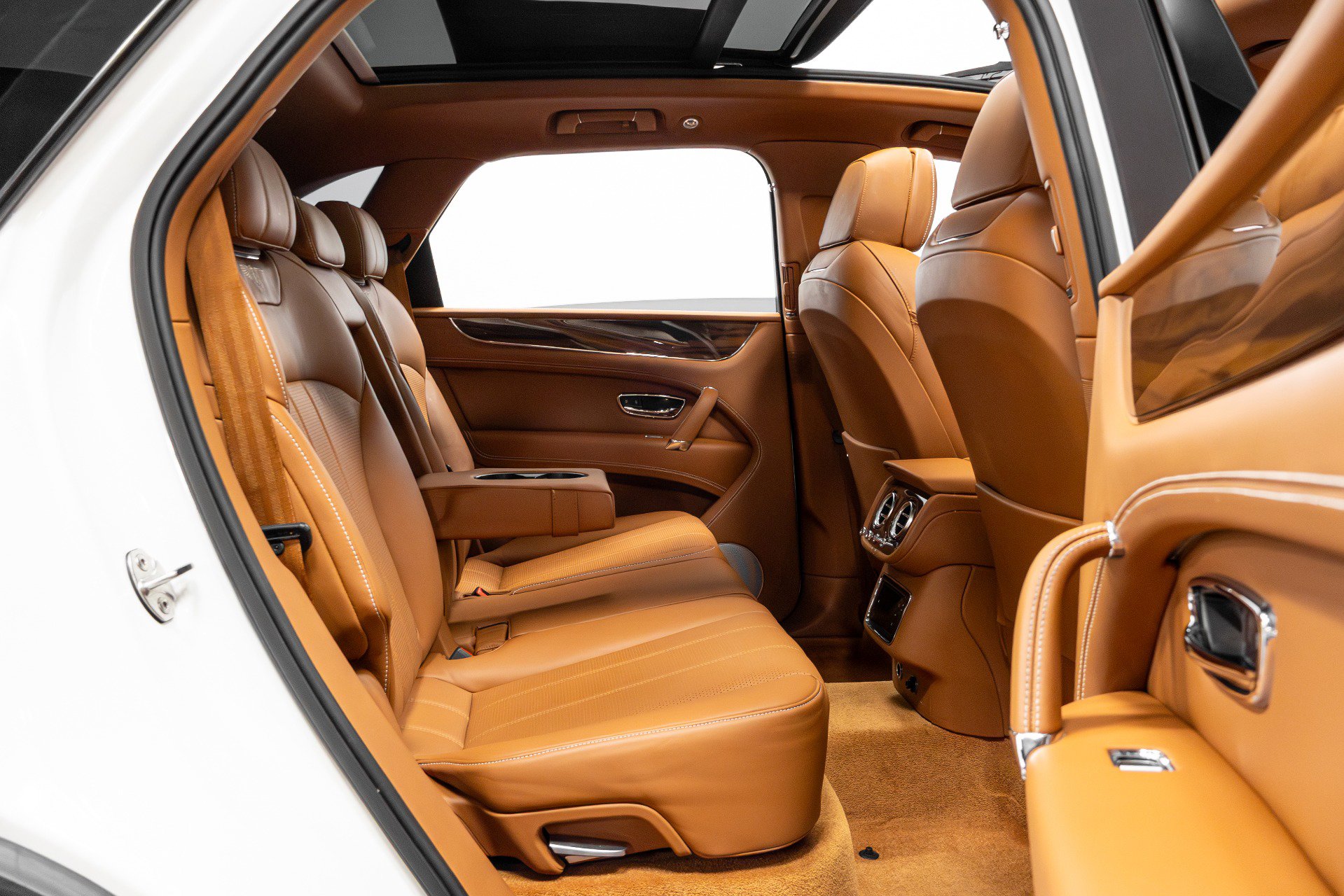 Used 2019 Bentley Bentayga image 22