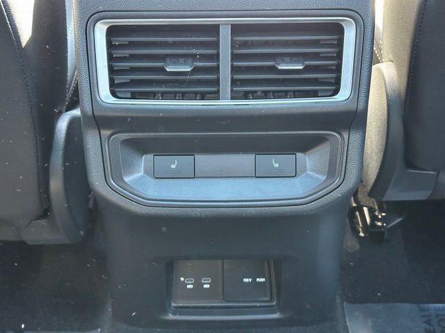 Used 2025 Volkswagen Atlas Cross Sport SEL R-Line image 32