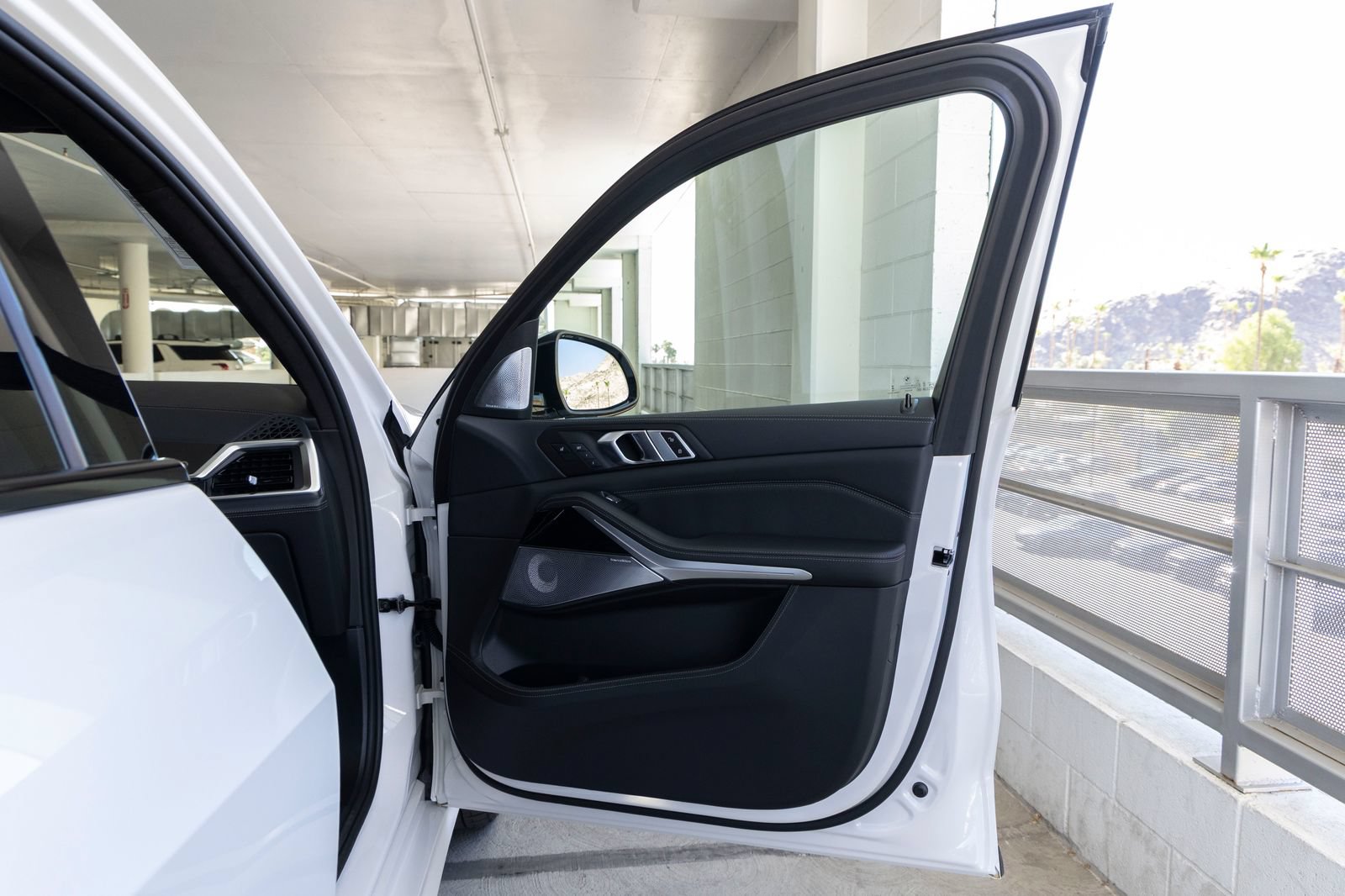 New 2026 BMW ALPINA XB7 AWD/4WD image 37