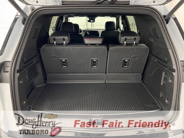 New 2026 Chevrolet Traverse RS w/ LPO, Floor Liner Package FWD image 38