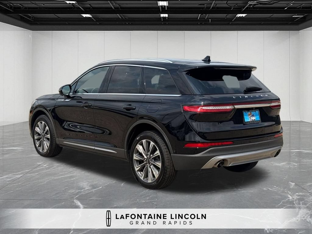Certified 2022 Lincoln Corsair Reserve w/ Equipment Group 201A AWD/4WD image 3