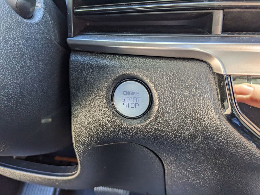 Certified 2025 Kia Sorento LX image 27