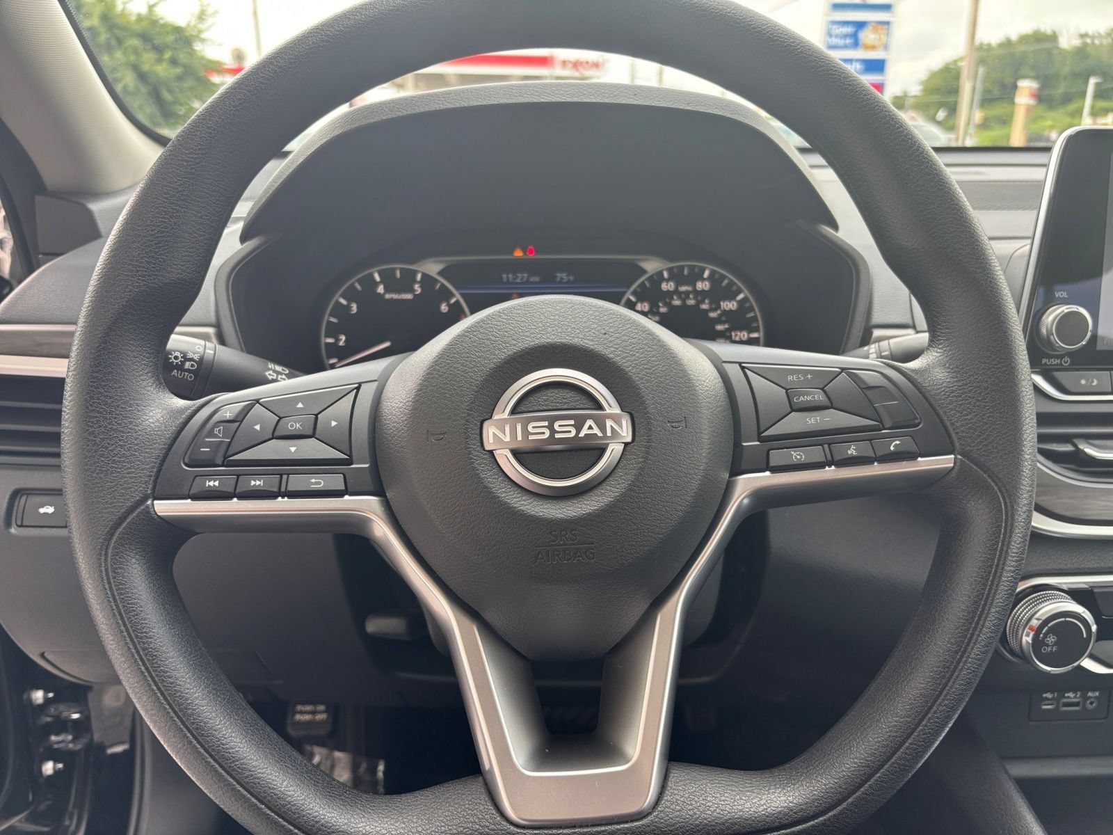 Used 2026 Nissan Altima 2.5 SV FWD image 23