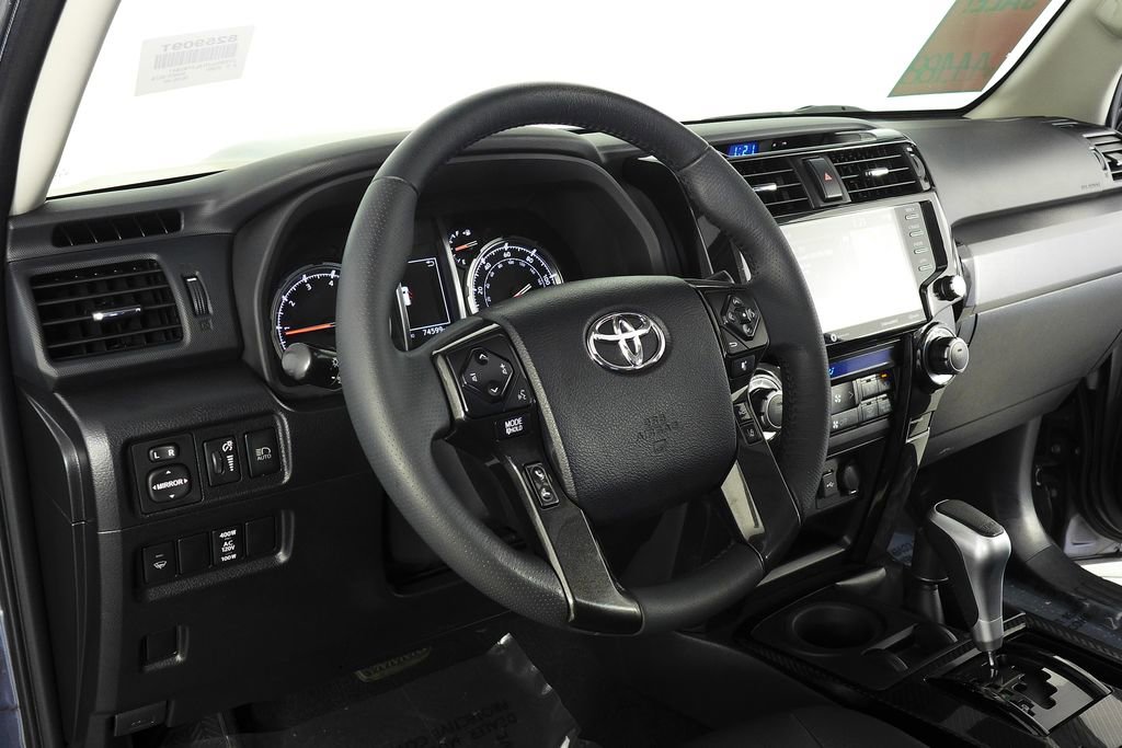 Used 2020 Toyota 4Runner TRD Pro AWD/4WD image 31