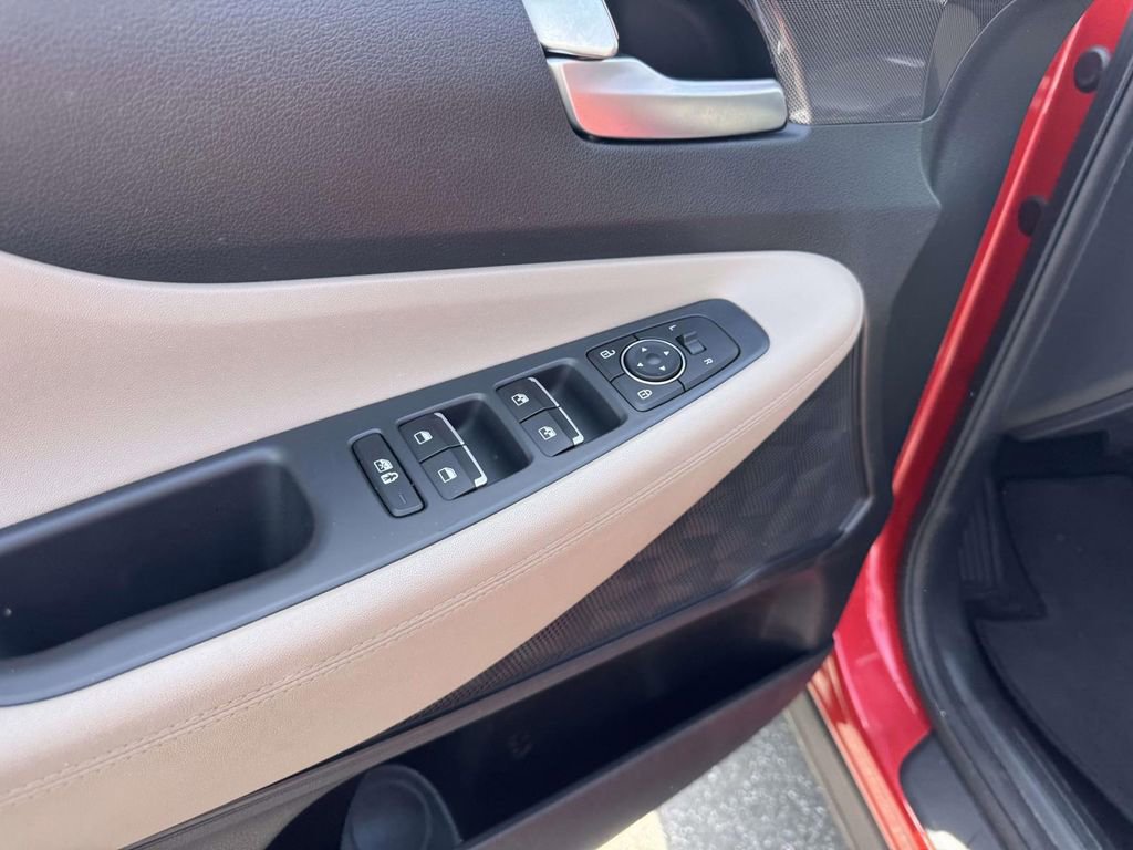 Used 2021 Hyundai Santa Fe SEL AWD/4WD image 14
