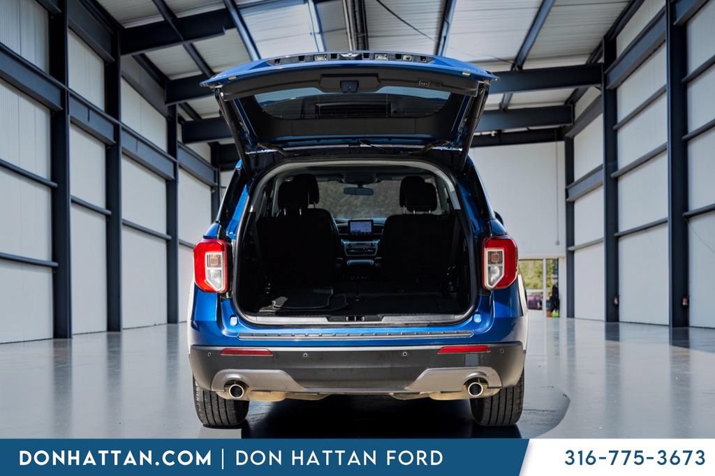 Used 2021 Ford Explorer XLT w/ Equipment Group 202A AWD/4WD image 26