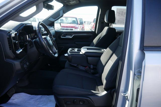 Used 2022 Chevrolet Silverado 1500 RST w/ Z71 Off-Road Package image 2