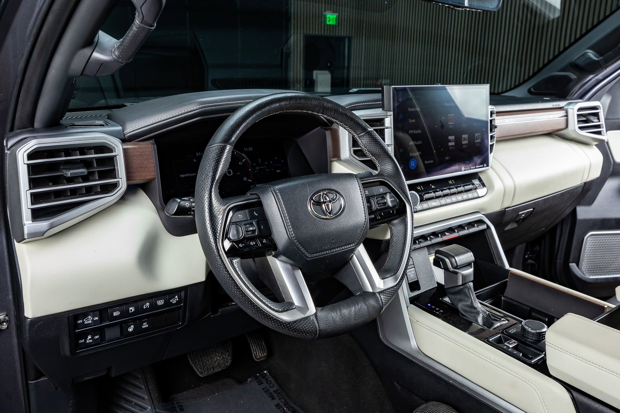 Used 2023 Toyota Tundra Capstone image 16
