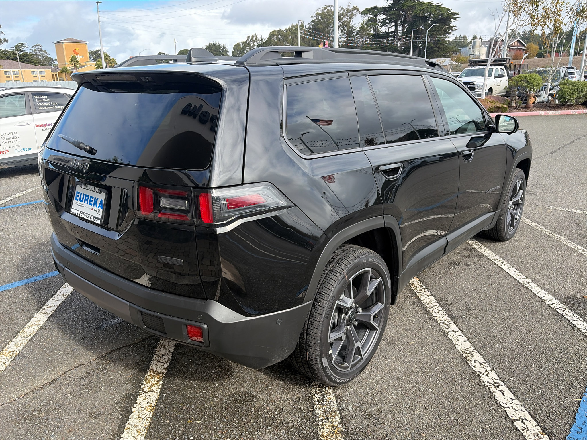 New 2026 Jeep Cherokee Overland AWD/4WD image 17