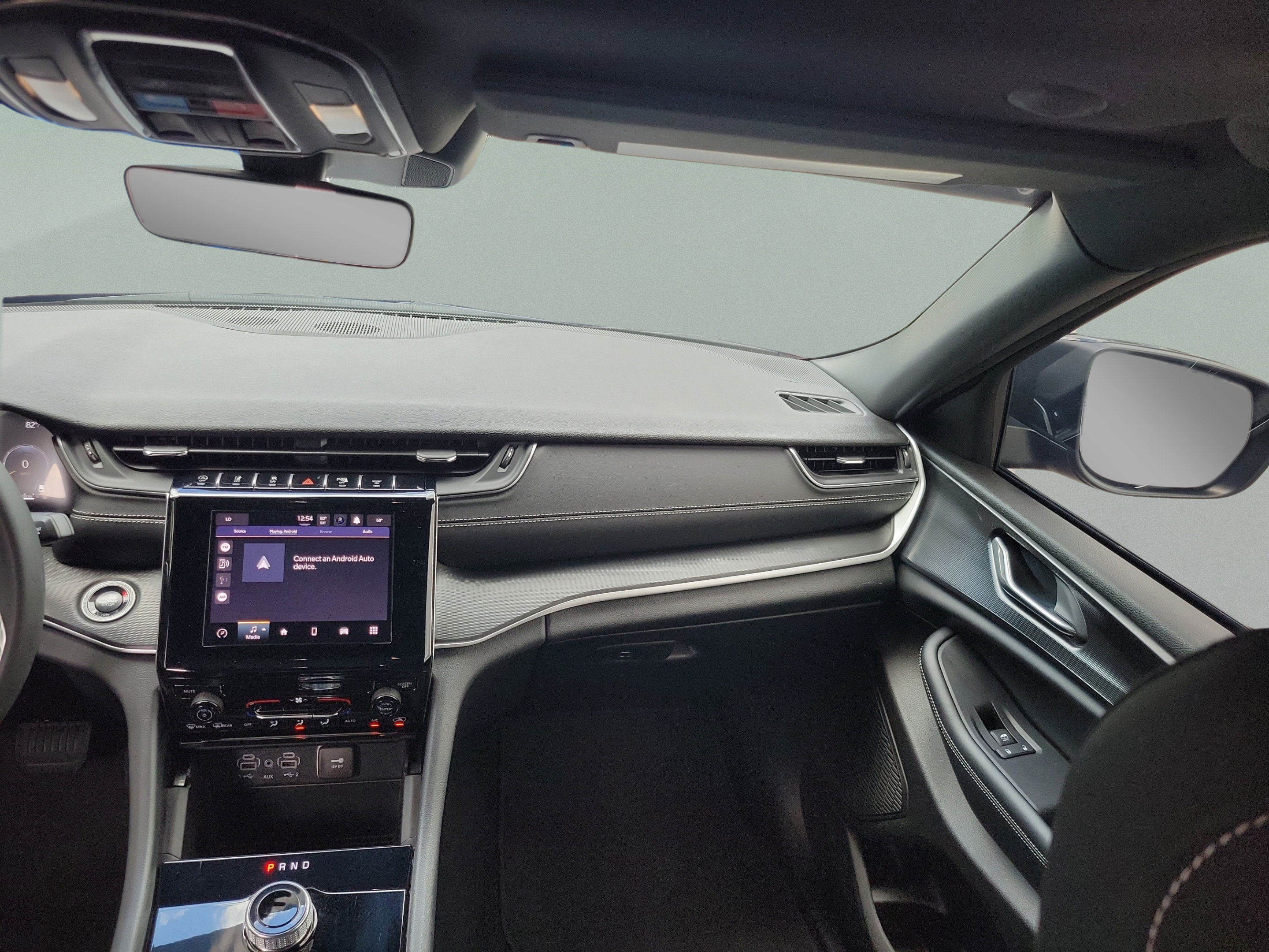 Used 2025 Jeep Grand Cherokee Laredo X RWD image 7